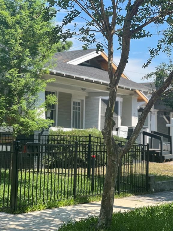 212 S FREMONT AVENUE