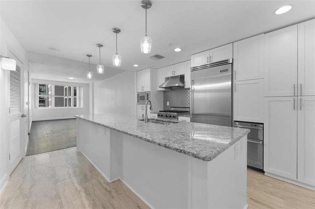 1120 E KENNEDY BOULEVARD UNIT 516 TAMPA, FL 33602