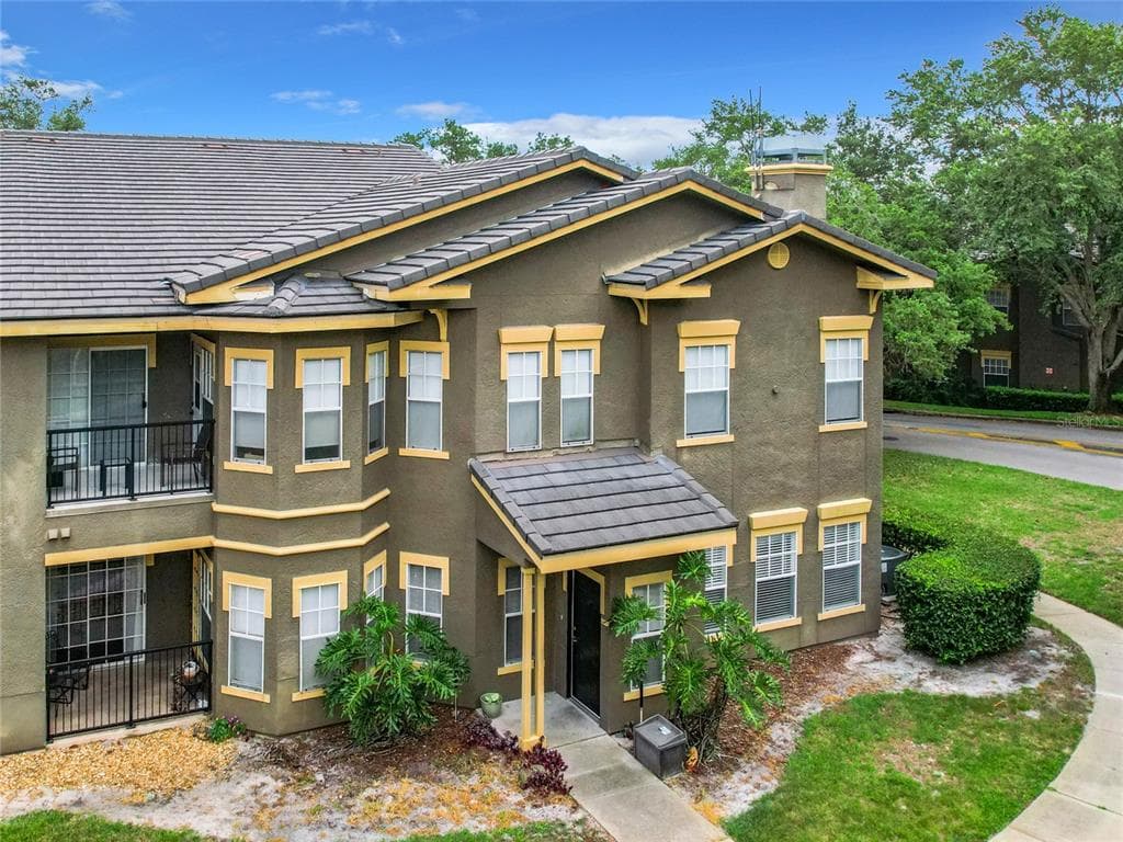 150 VILLA DI ESTE TERRACE UNIT 104 LAKE MARY, FL 32746