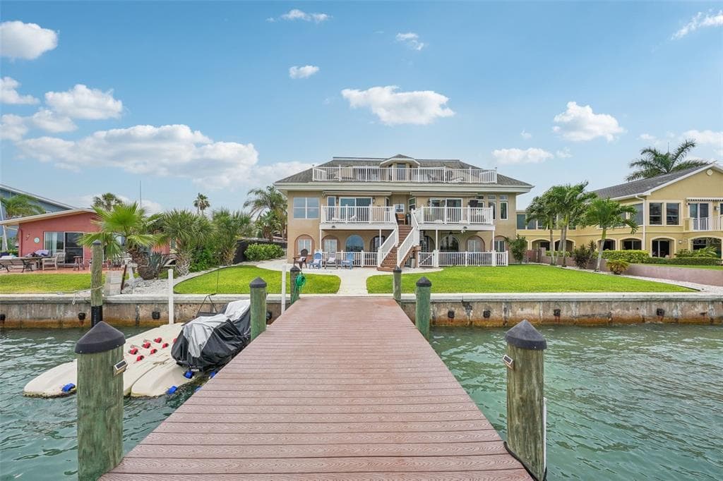 220 126TH AVENUE UNIT 3 TREASURE ISLAND, FL 33706