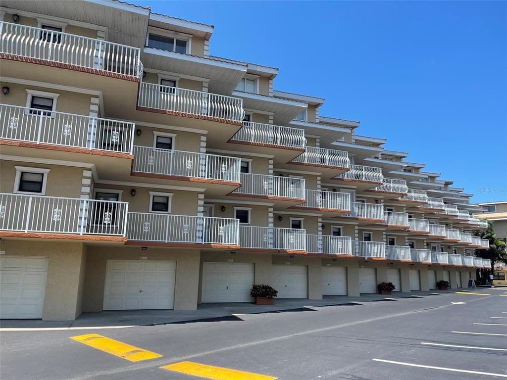 1414 BAYSHORE BOULEVARD UNIT 212 DUNEDIN, FL 34698