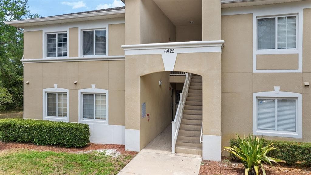 6425 CYPRESSDALE DRIVE UNIT 201 RIVERVIEW, FL 33578