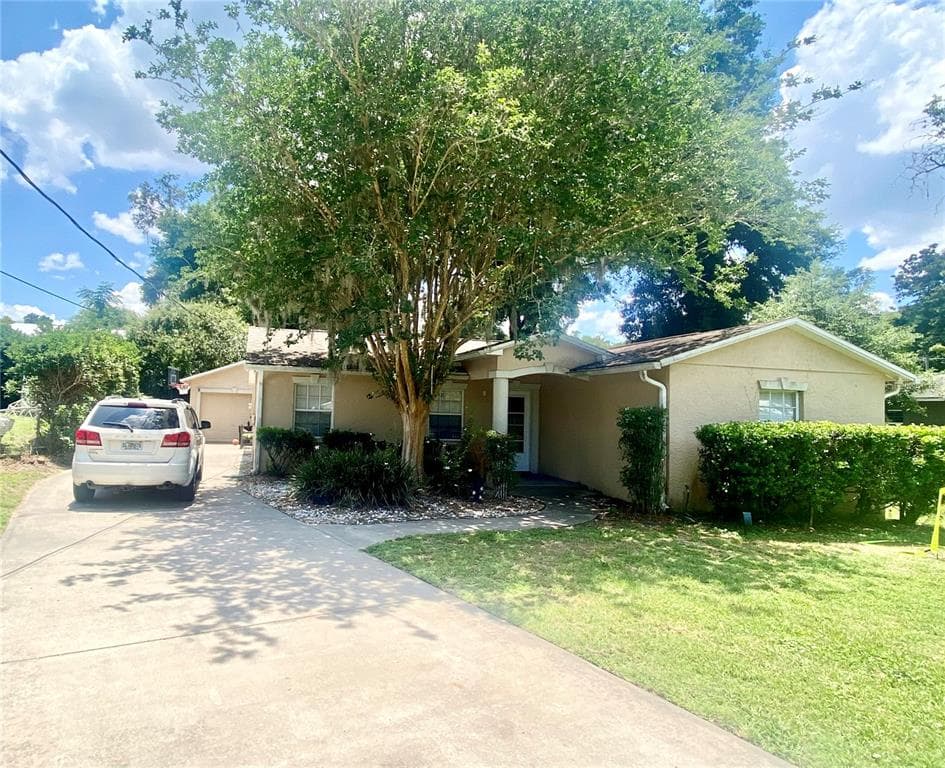 35836 OLD CLINTON AVENUE DADE CITY, FL 33525