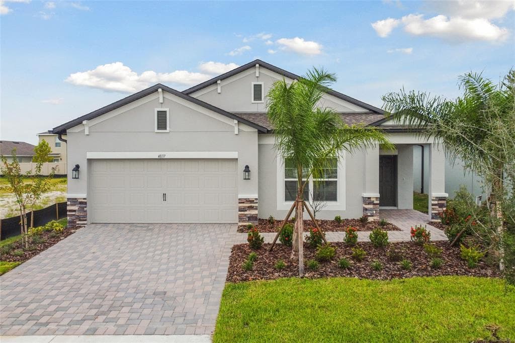 4837 FOXGLOVE CIRCLE LAKELAND, FL 33811