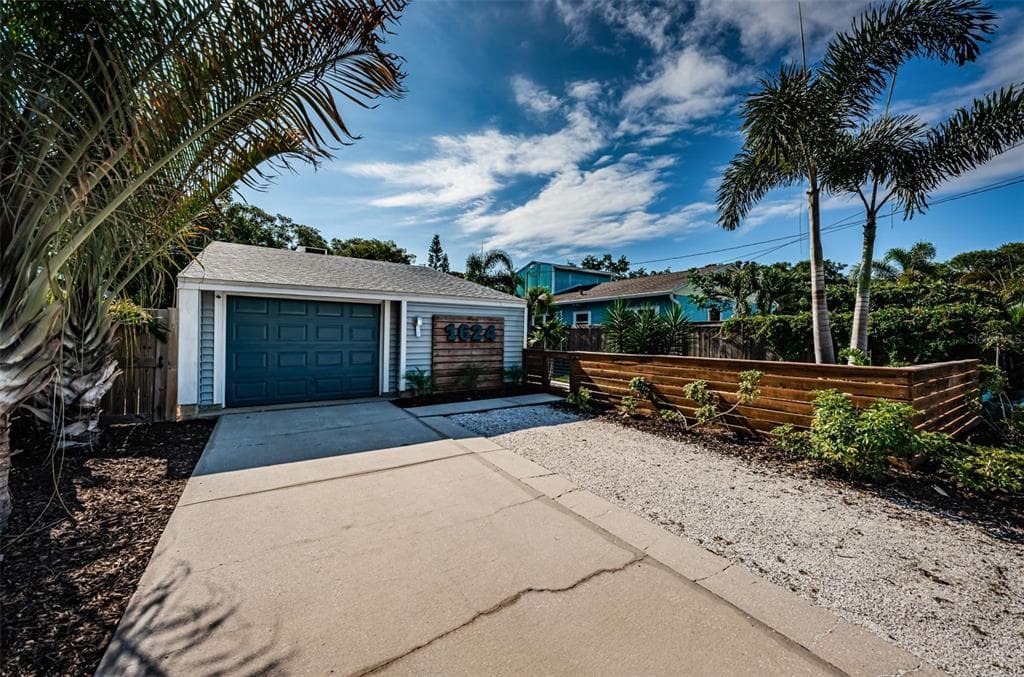 1624 54TH STREET S GULFPORT, FL 33707