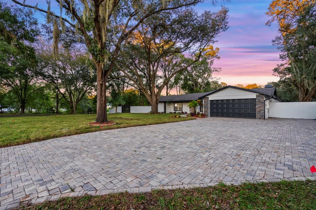 17013 ASPEN MEADOWS DRIVE LUTZ, FL 33548