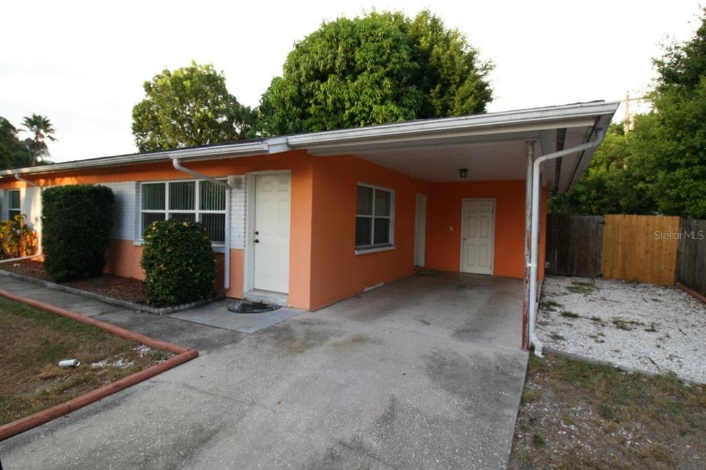 1731 GLADYS STREET LARGO, FL 33774