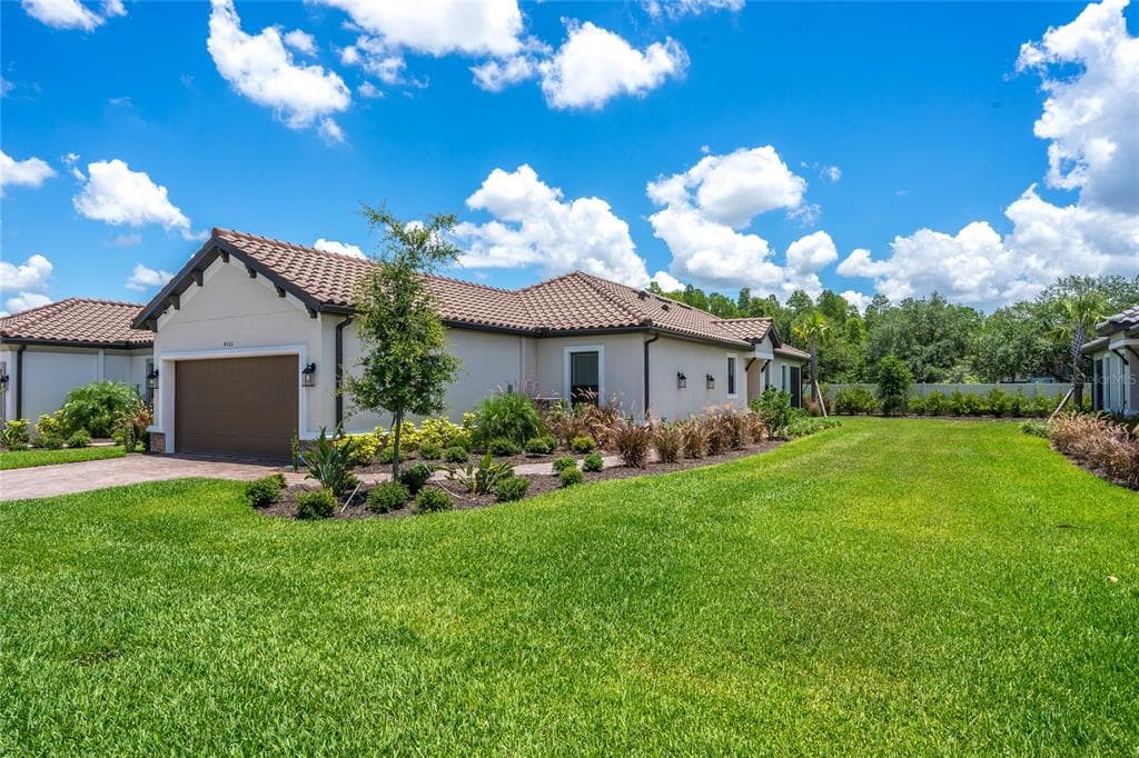 4502 GAROFALO ROAD WESLEY CHAPEL, FL 33543