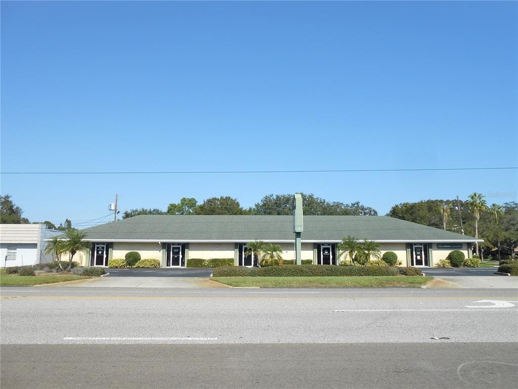 6519 CENTRAL AVENUE ST PETERSBURG, FL 33710
