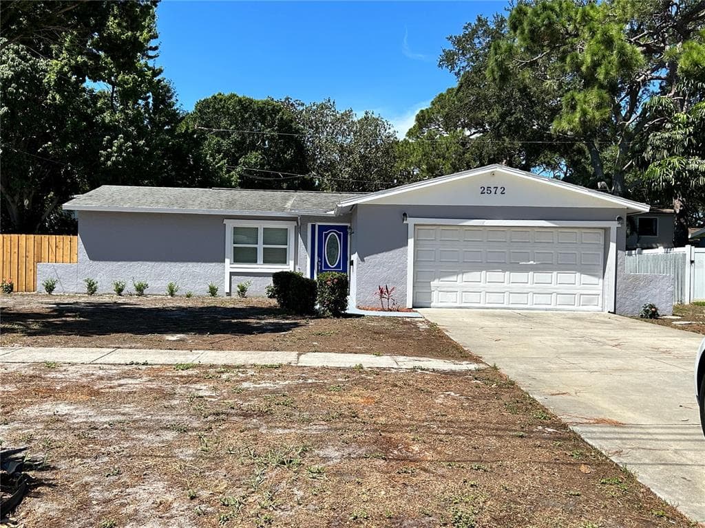 2572 COLUMBUS WAY S ST PETERSBURG, FL 33712
