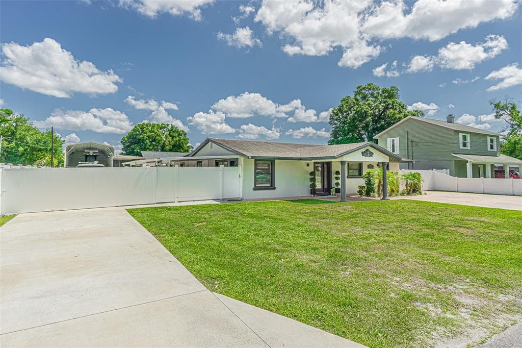 3613 W SLIGH AVENUE TAMPA, FL 33614