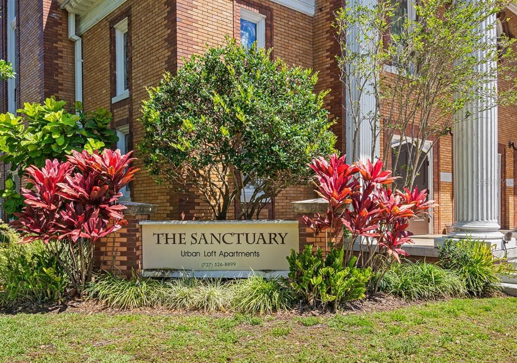 502 E ROSS AVENUE UNIT 207 TAMPA, FL 33602