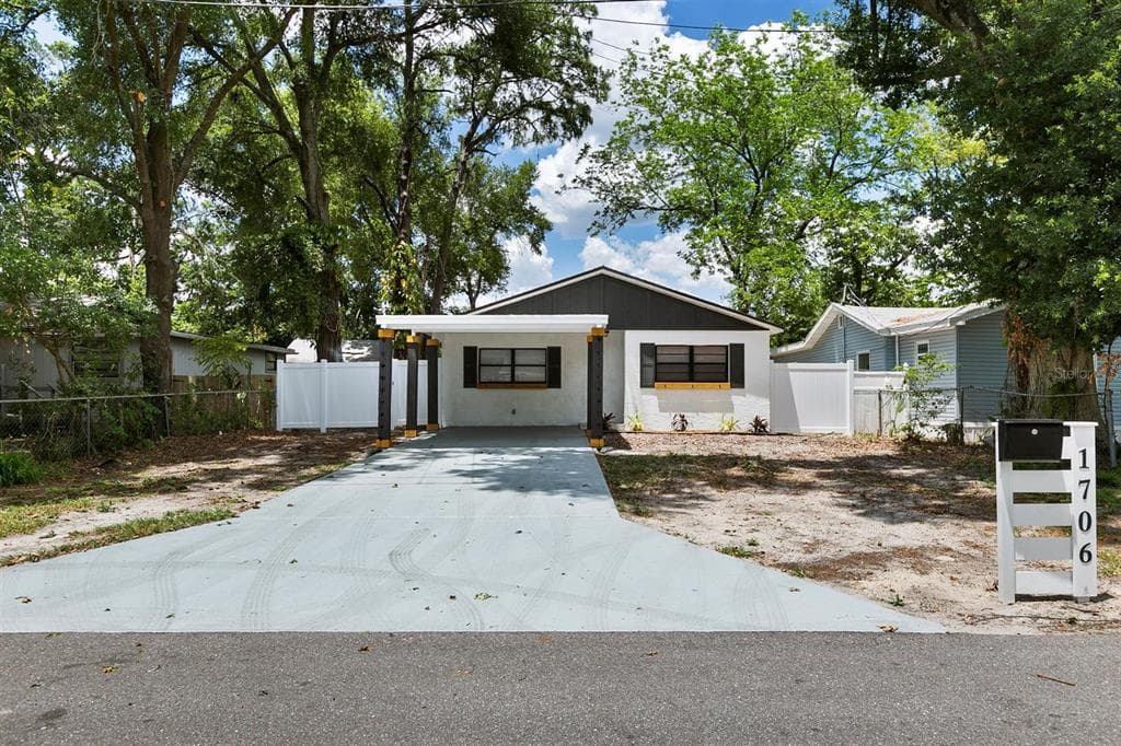 1706 E POINSETTIA AVENUE TAMPA, FL 33612