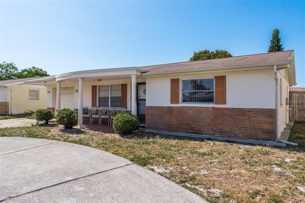 7301 IVANHOE DRIVE PORT RICHEY, FL 34668