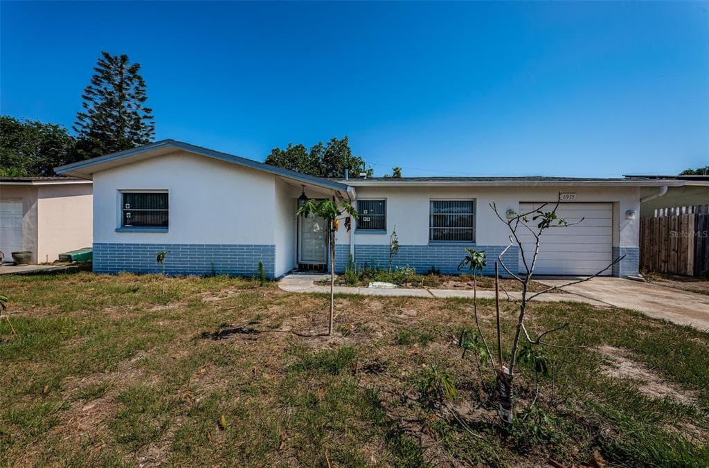 6975 301ST AVENUE N CLEARWATER, FL 33761