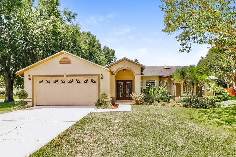 8602 WILDWYND COURT ODESSA, FL 33556
