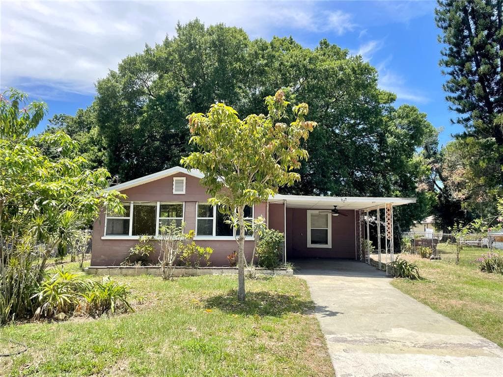 612 ASH STREET AUBURNDALE, FL 33823