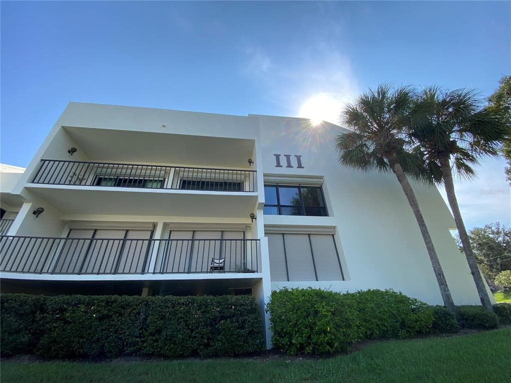 50 COE ROAD UNIT 316 BELLEAIR, FL 33756