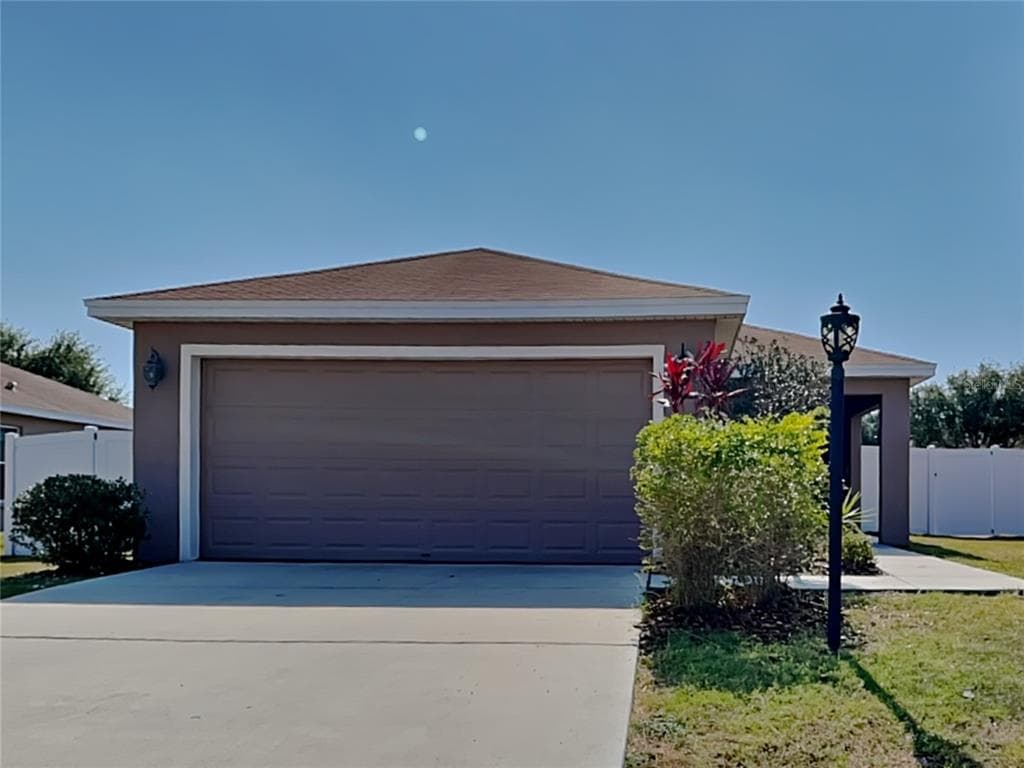 2215 11TH AVENUE E PALMETTO, FL 34221