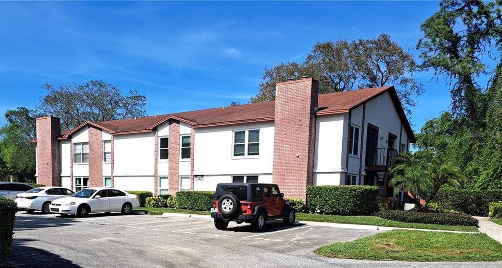 3455 COUNTRYSIDE BOULEVARD UNIT 10 CLEARWATER, FL 33761