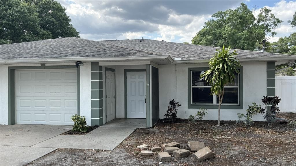2124 WASHINGTON ROAD UNIT B VALRICO, FL 33594