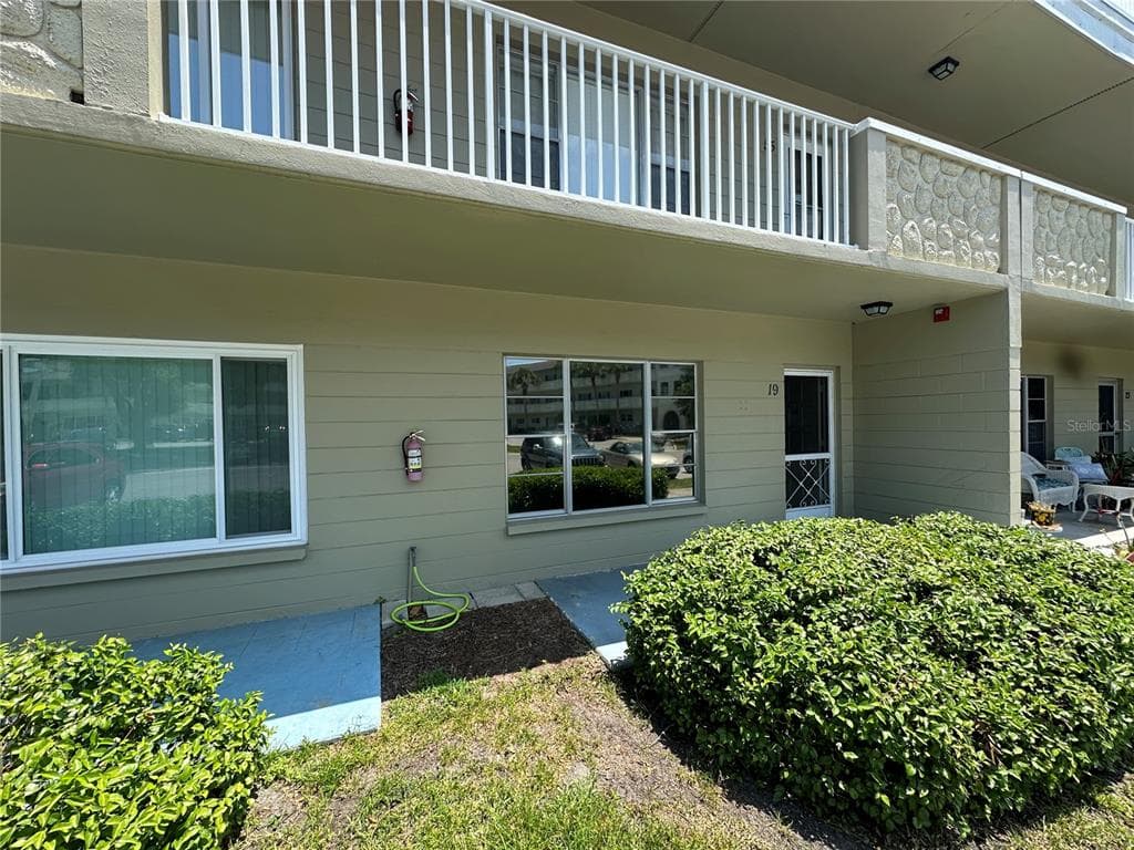 2391 SUMATRAN WAY UNIT 19 CLEARWATER, FL 33763