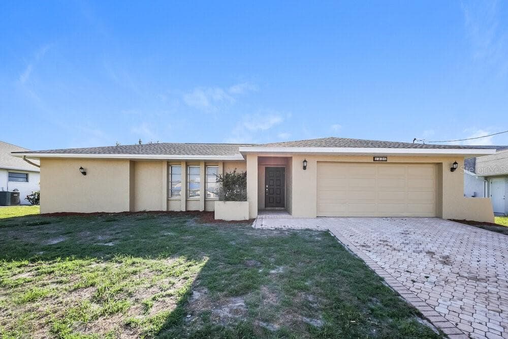 4336 COUNTRY CLUB BOULEVARD CAPE CORAL, FL 33904