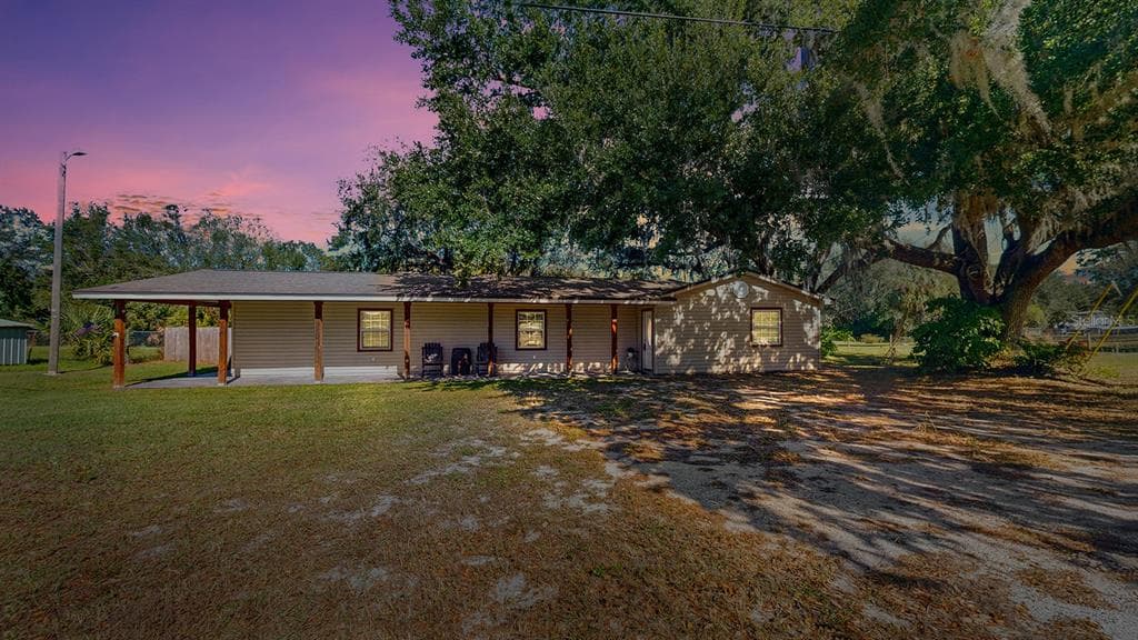 1335 DEAN STREET MULBERRY, FL 33860