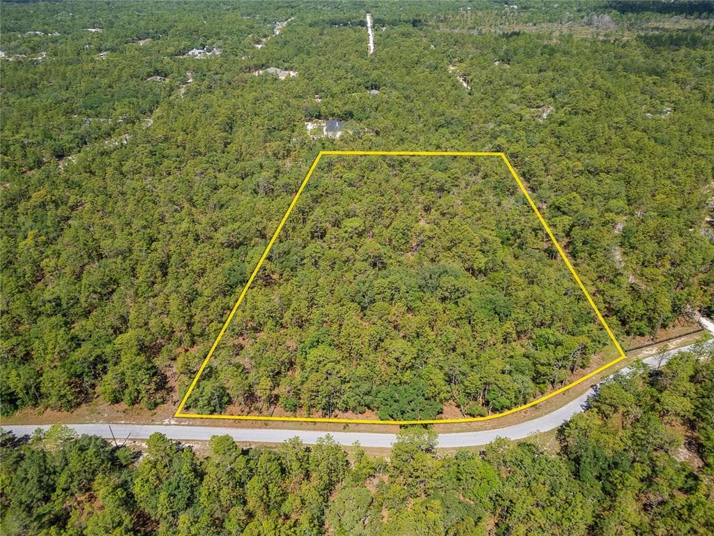 HIDDEN DEER TRAIL Lot 10 WEEKI WACHEE, FL 34614