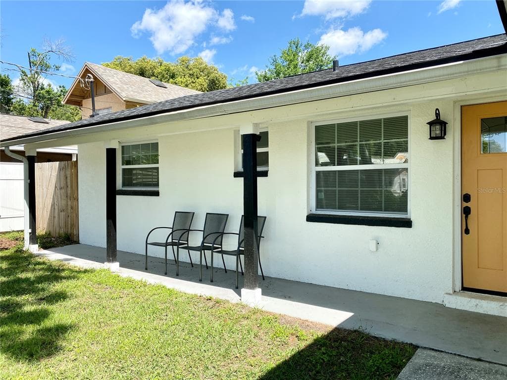 7312 PONDEROSA DR TAMPA, FL 33637