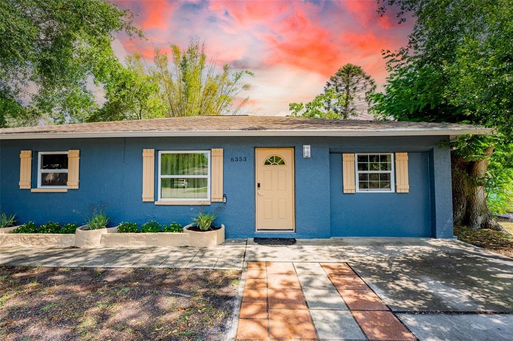 6353 FLORIDA AVENUE NEW PORT RICHEY, FL 34653