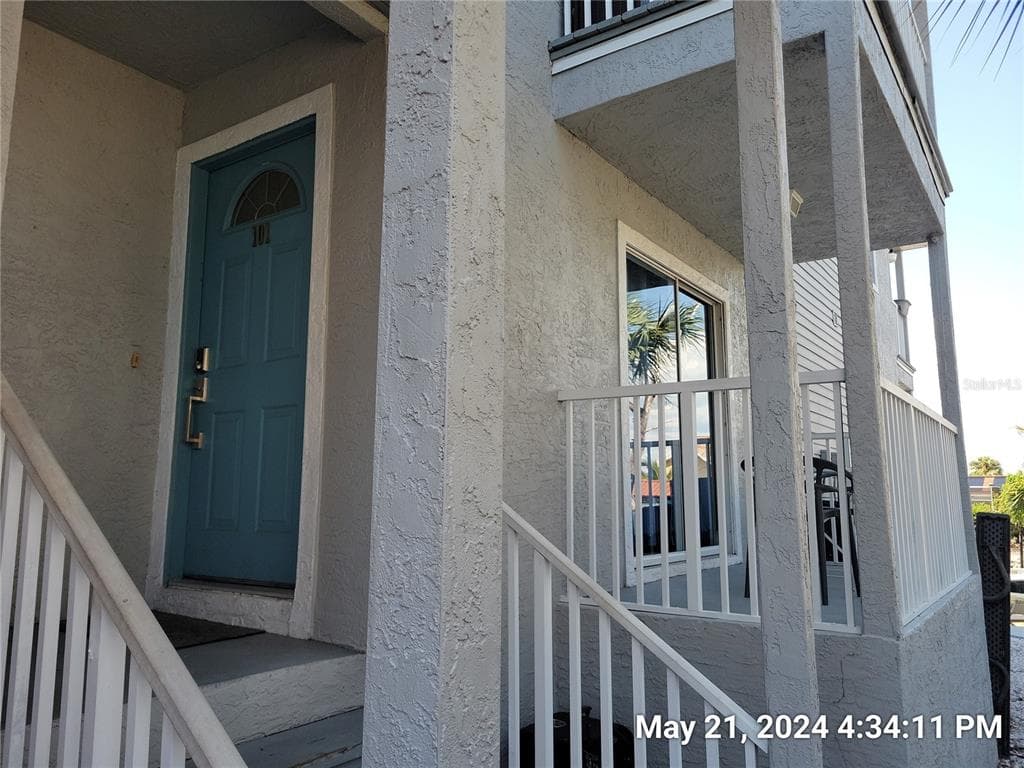 1013 APOLLO BEACH BOULEVARD UNIT 101 APOLLO BEACH, FL 33572