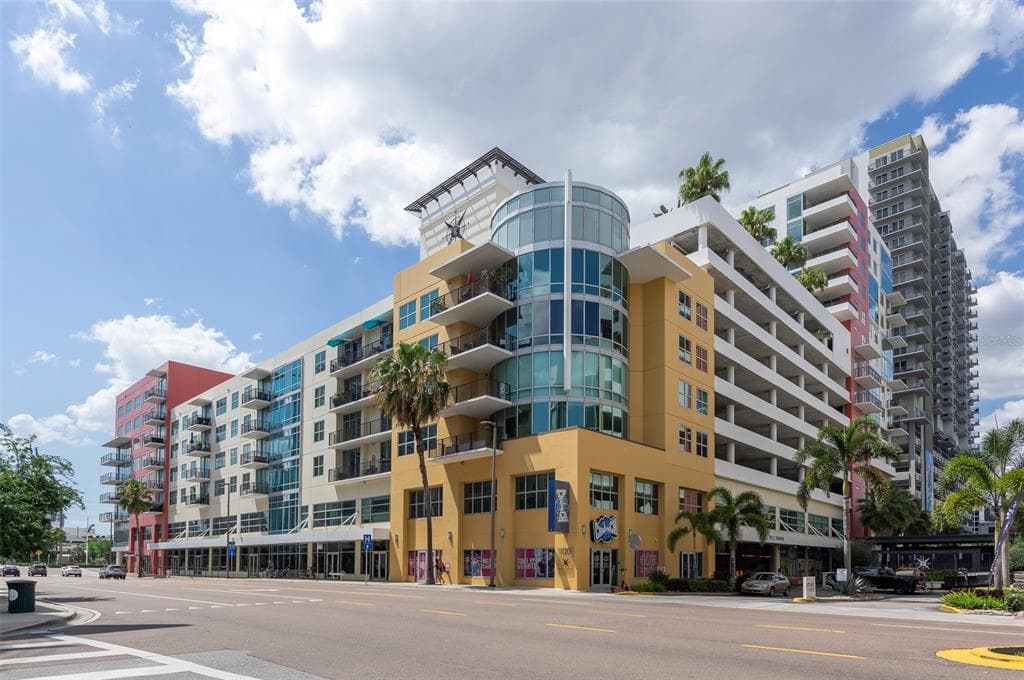 1120 E KENNEDY BOULEVARD UNIT 1230 TAMPA, FL 33602
