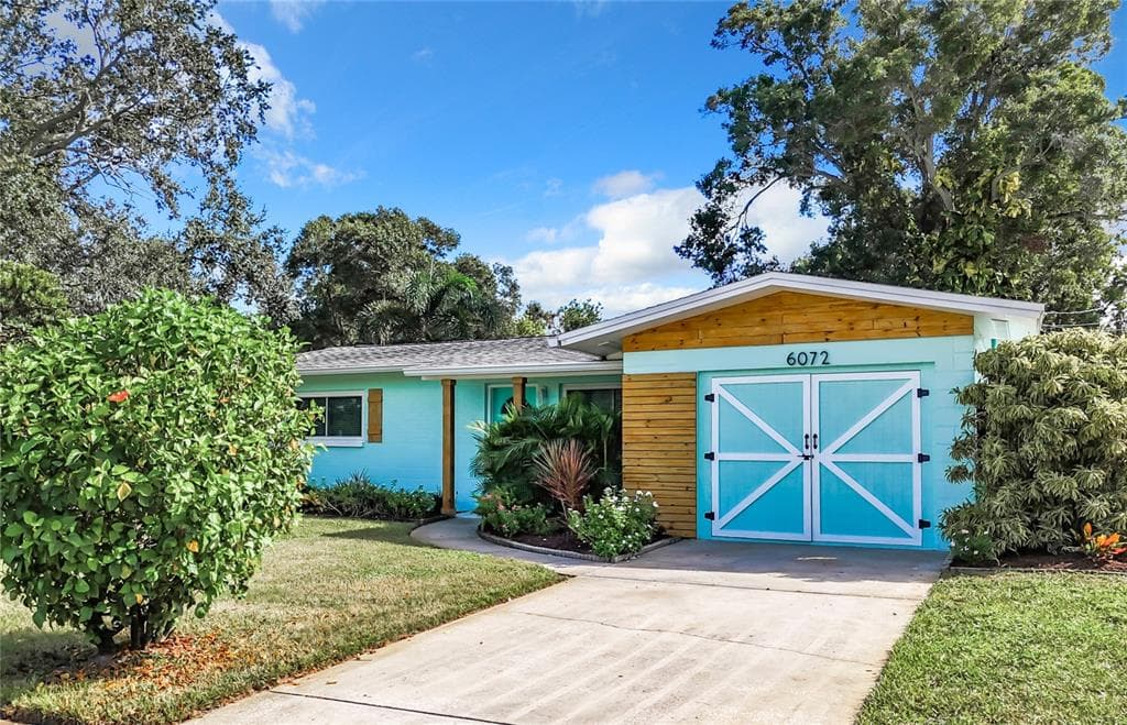 6072 5TH AVENUE S ST PETERSBURG, FL 33707