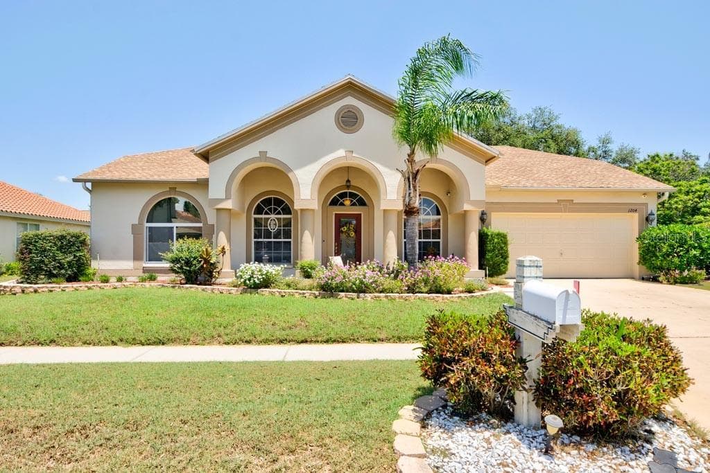 1204 LAURIE SUE COURT