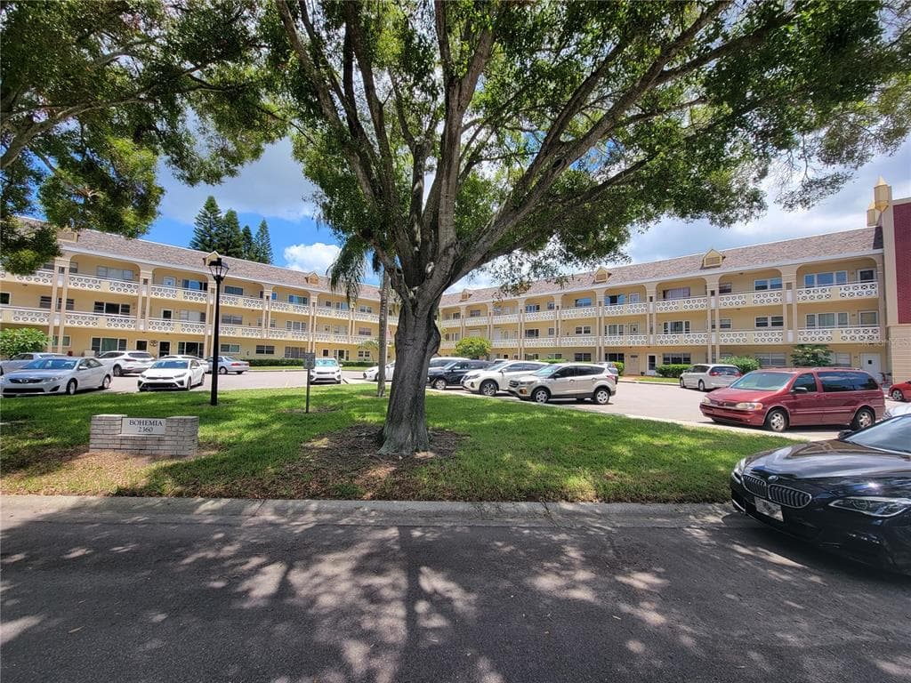 2360 IRISH LANE UNIT 66 CLEARWATER, FL 33763