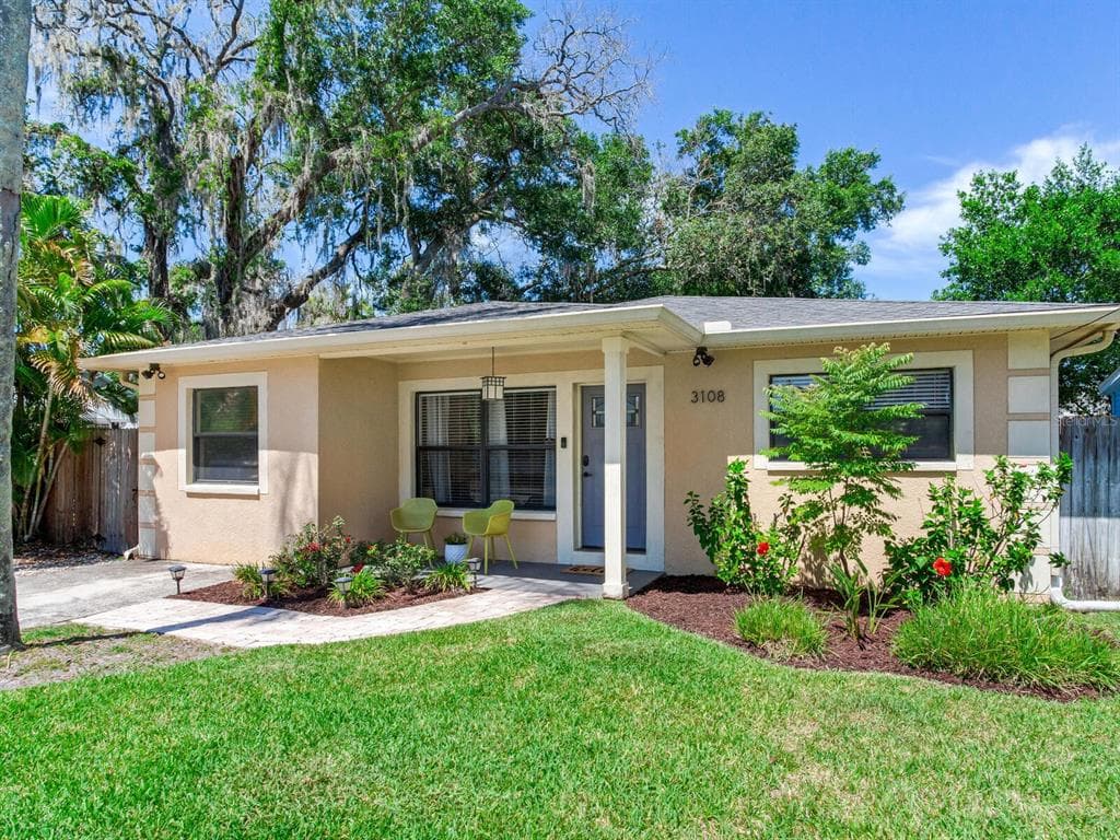 3108 N MASSACHUSETTS AVENUE TAMPA, FL 33603