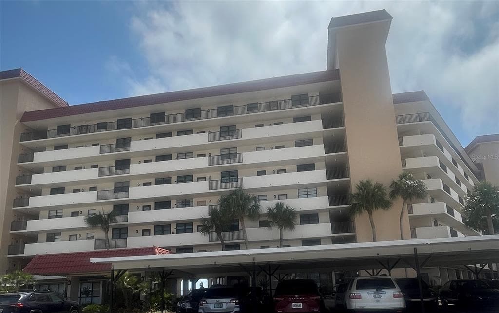 18304 GULF BOULEVARD UNIT 307 REDINGTON SHORES, FL 33708