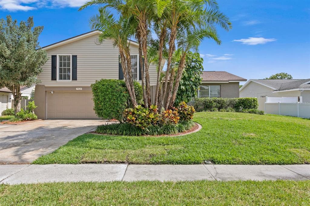 7509 TWELVE OAKS BOULEVARD TAMPA, FL 33634