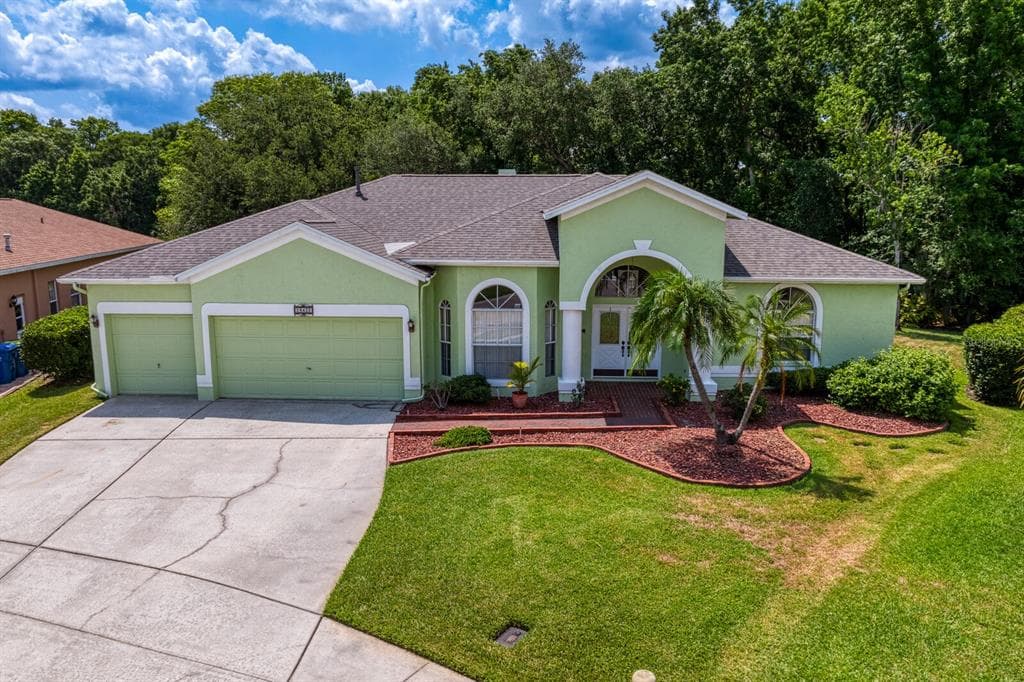 28423 GREAT BEND PLACE WESLEY CHAPEL, FL 33543