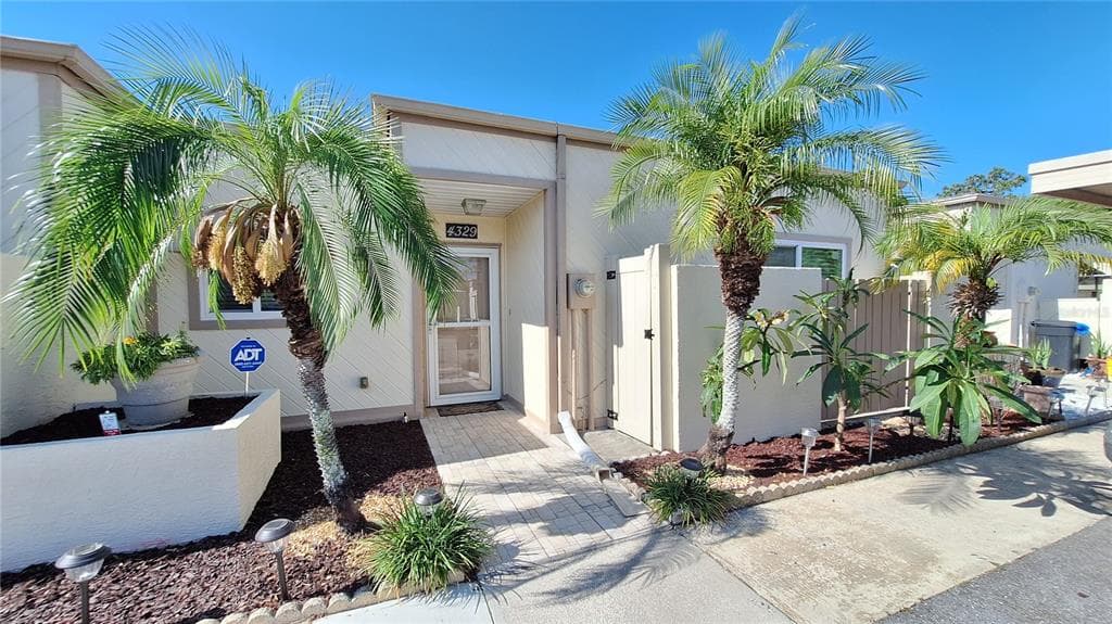 4329 SUSSEX ST. HOLIDAY, FL 34691