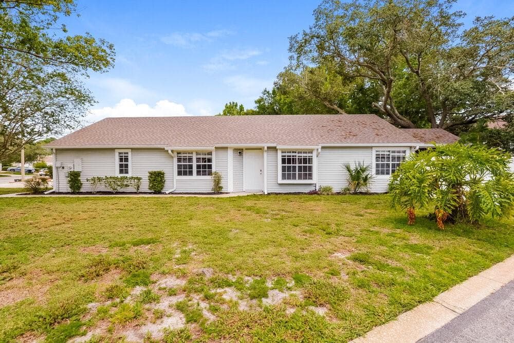 2621 ATTLEBORO PLACE APOPKA, FL 32703