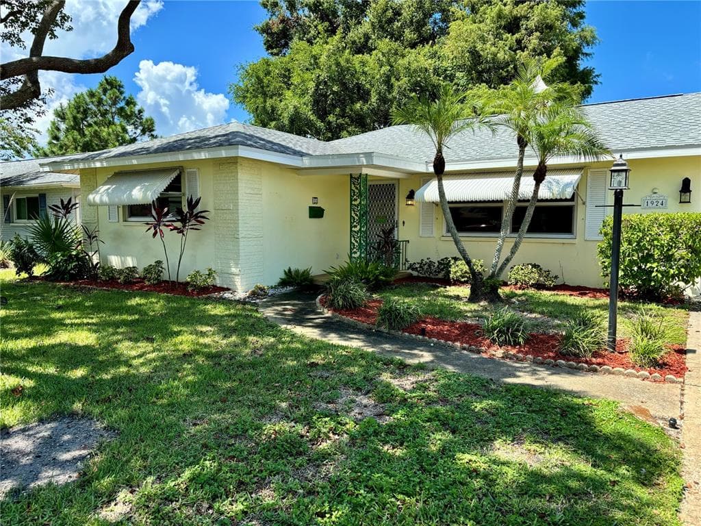 1924 SKY DRIVE CLEARWATER, FL 33755