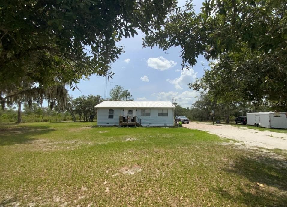 740 HENSCRATCH ROAD LAKE PLACID, FL 33852