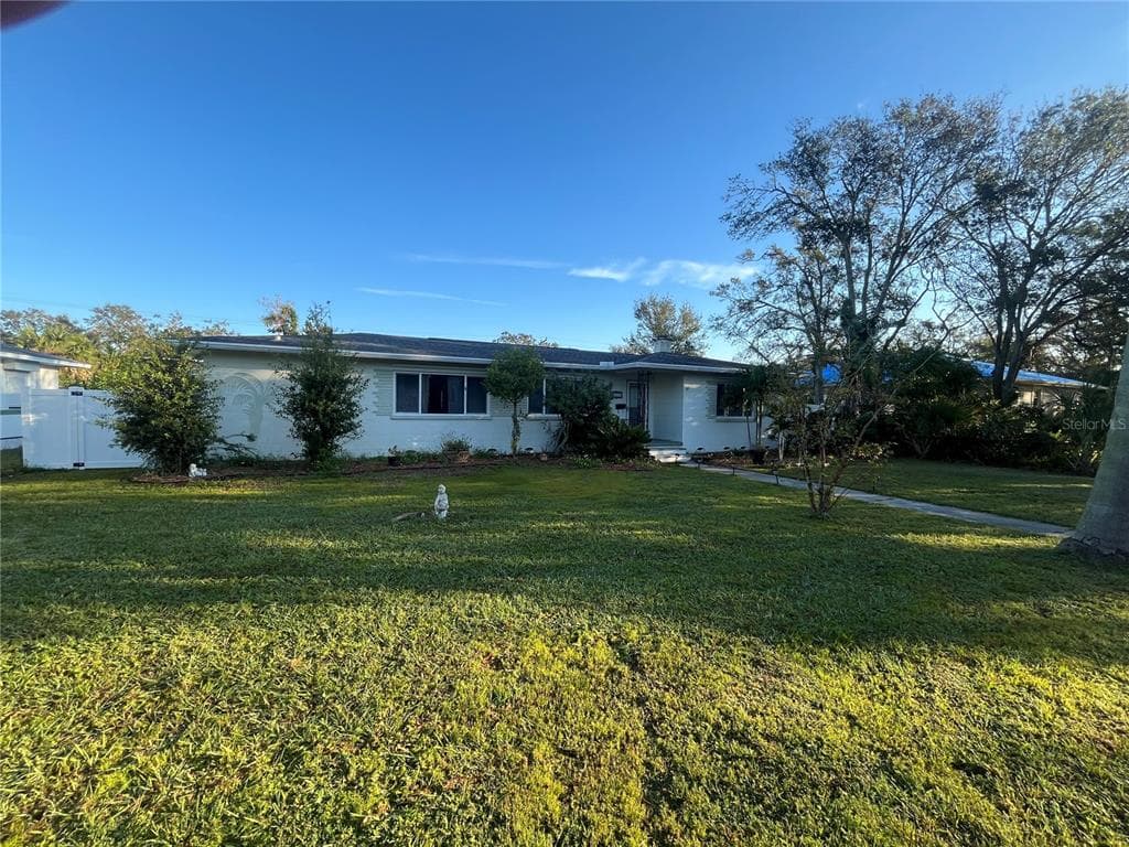 6223 3RD AVENUE N ST PETERSBURG, FL 33710