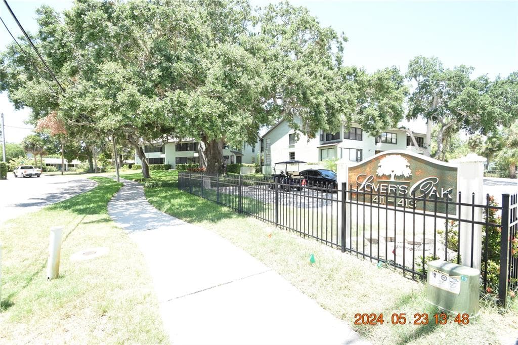413 S BAYSHORE BOULEVARD UNIT B5 SAFETY HARBOR, FL 34695