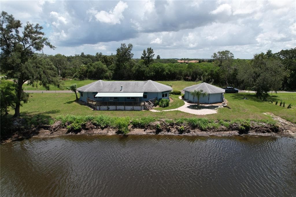 840 SIGNET DRIVE APOLLO BEACH, FL 33572