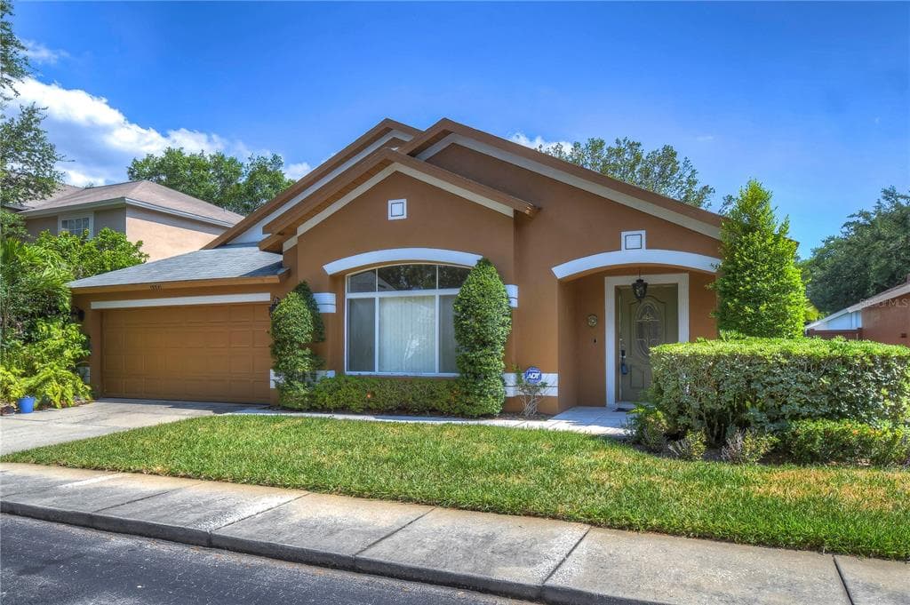 8858 CYPRESS HAMMOCK DRIVE TAMPA, FL 33614