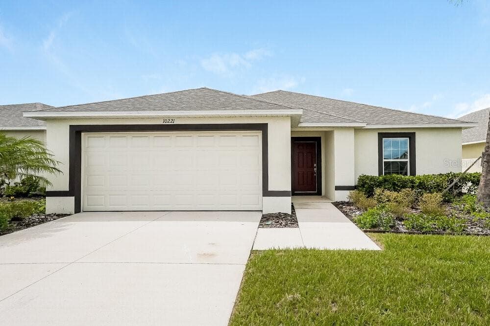10221 CARP HOLLOW ROAD SUN CITY CENTER, FL 33573
