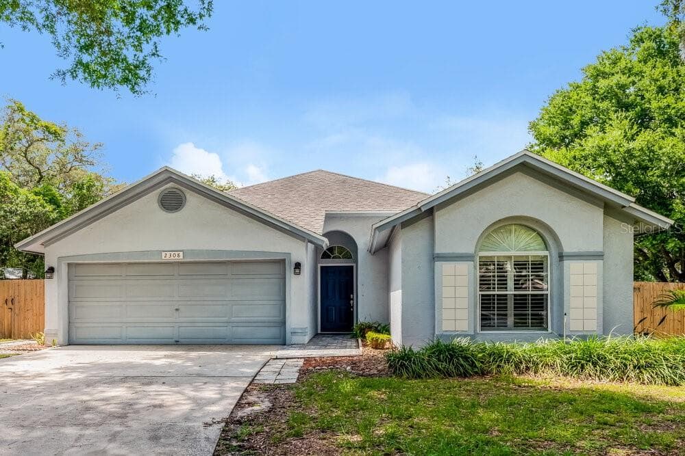 2308 KENWICK DRIVE VALRICO, FL 33596